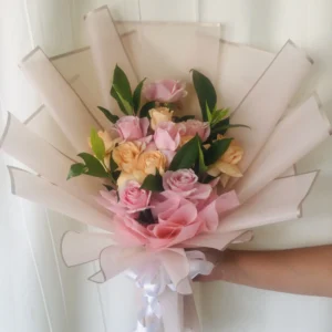 Karangan Buket Bunga Valentine Solo 8